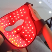 Rainbow Rejuvalight Pro dual-wavelength acne treatment